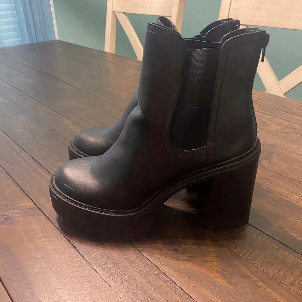 Madden Girl Kamora Black Platform Block Heel Ankle Boots Womens 8.5 Goth Moto